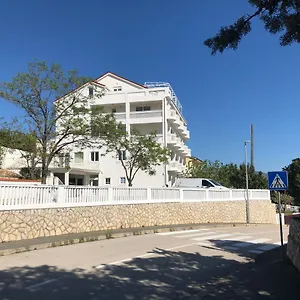 Bellevue Vendégház Novi Vinodolski