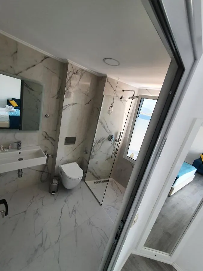 ***  Hotel Aloha Sarandë Albánie