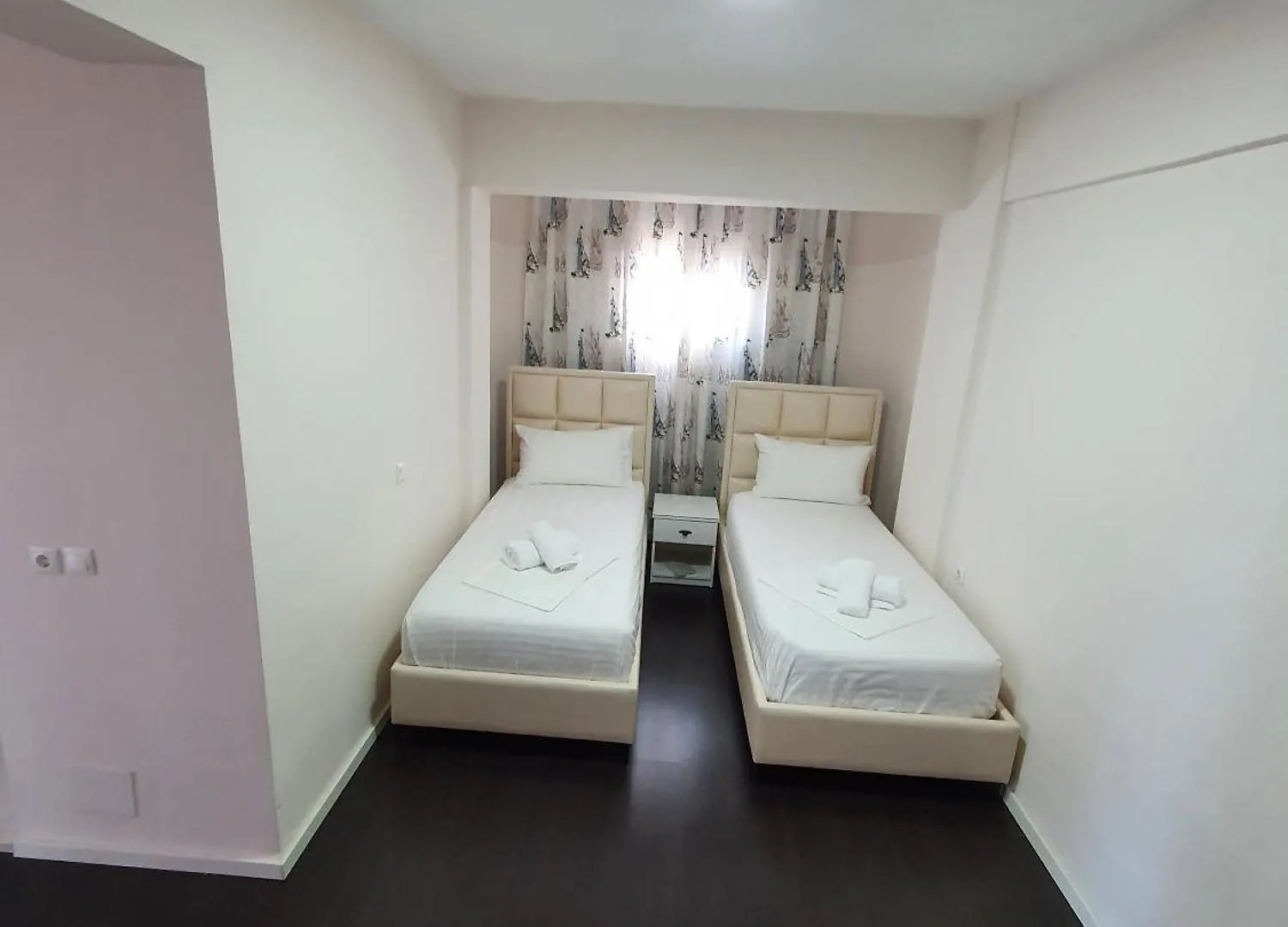 Hotel Aloha Sarandë 3*,