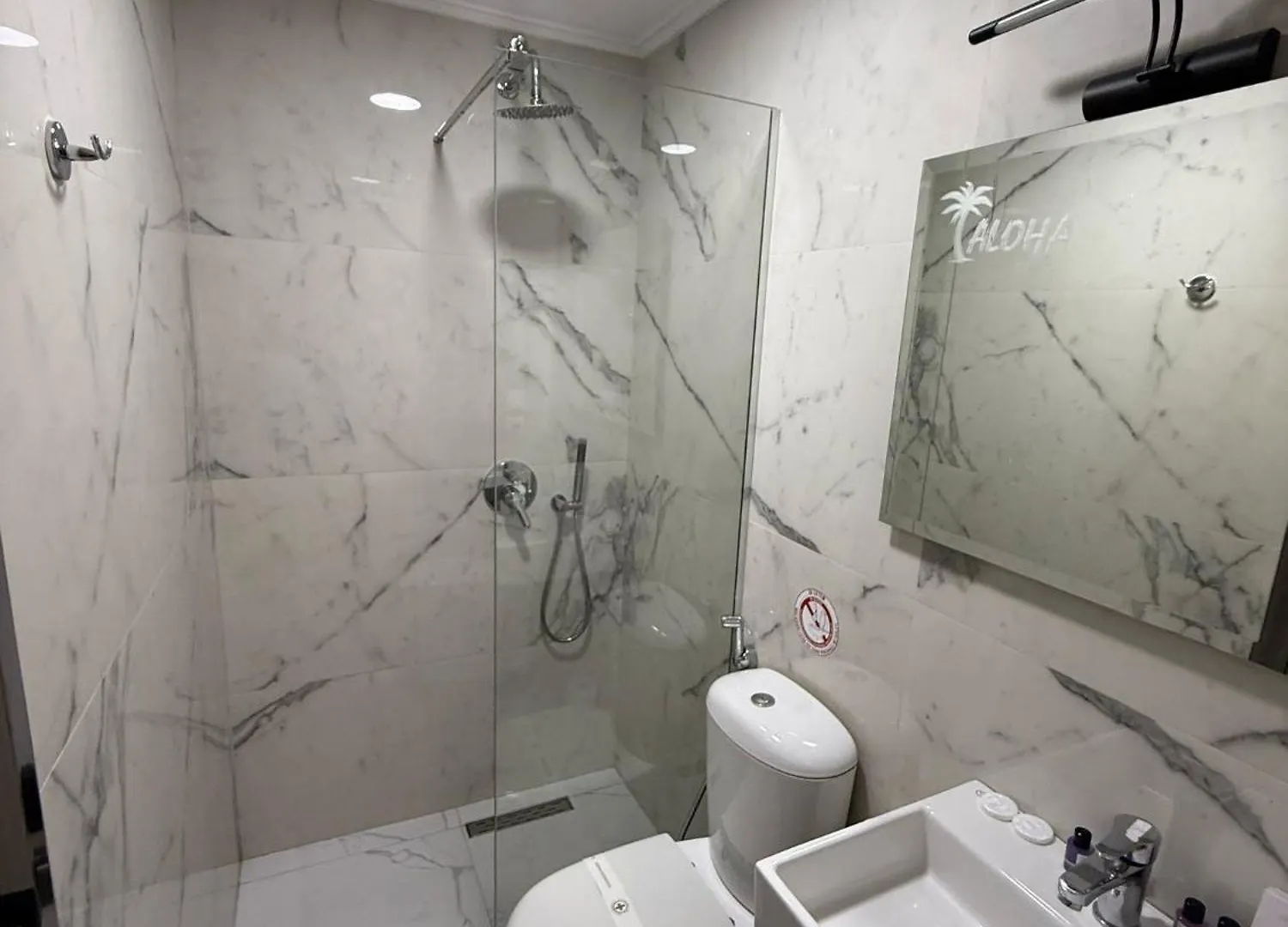Hotel Aloha Sarandë